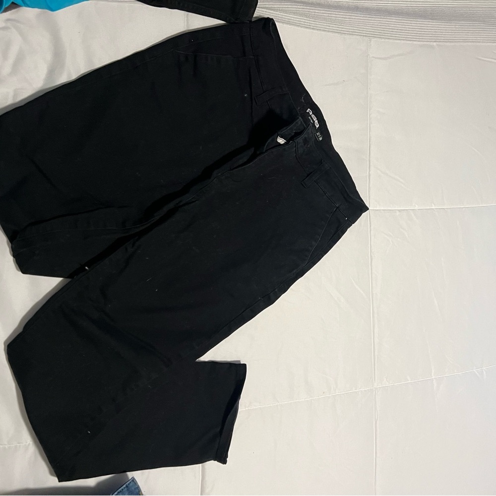 RSQ 32x30